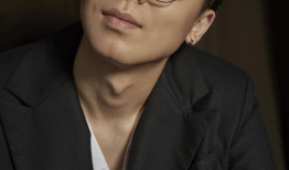 龙韬娱乐艺人