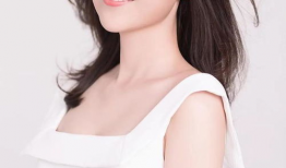 何花演员,从青涩校园到璀璨荧屏，演绎青春与梦想的交织