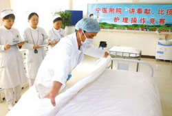 护士操作图片,图解护士日常操作流程