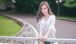 禁忌女孩网红情侣解说,网红情侣的激情解说揭秘